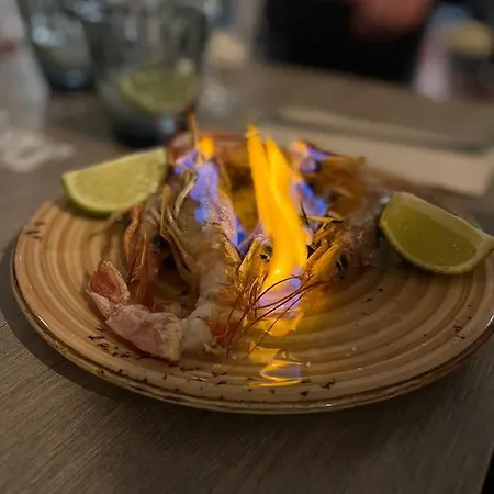 Casa Anselmsson - Your Dream Duplex Escape With A Pool Daire